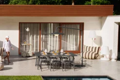 Archigrande Outdoor-stehleuchte, schwarz, 180x84x233 cm