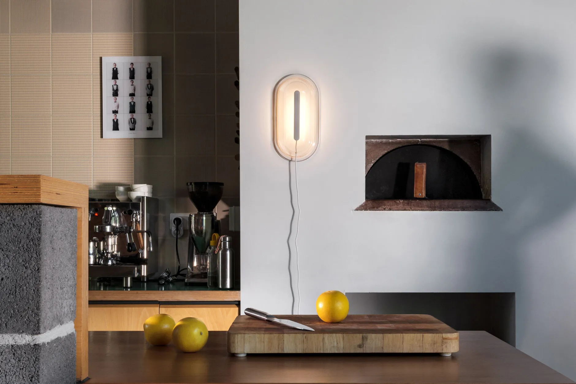 Led's Strip Wandleuchte, schwarz, 36.5x18.9x7 cm