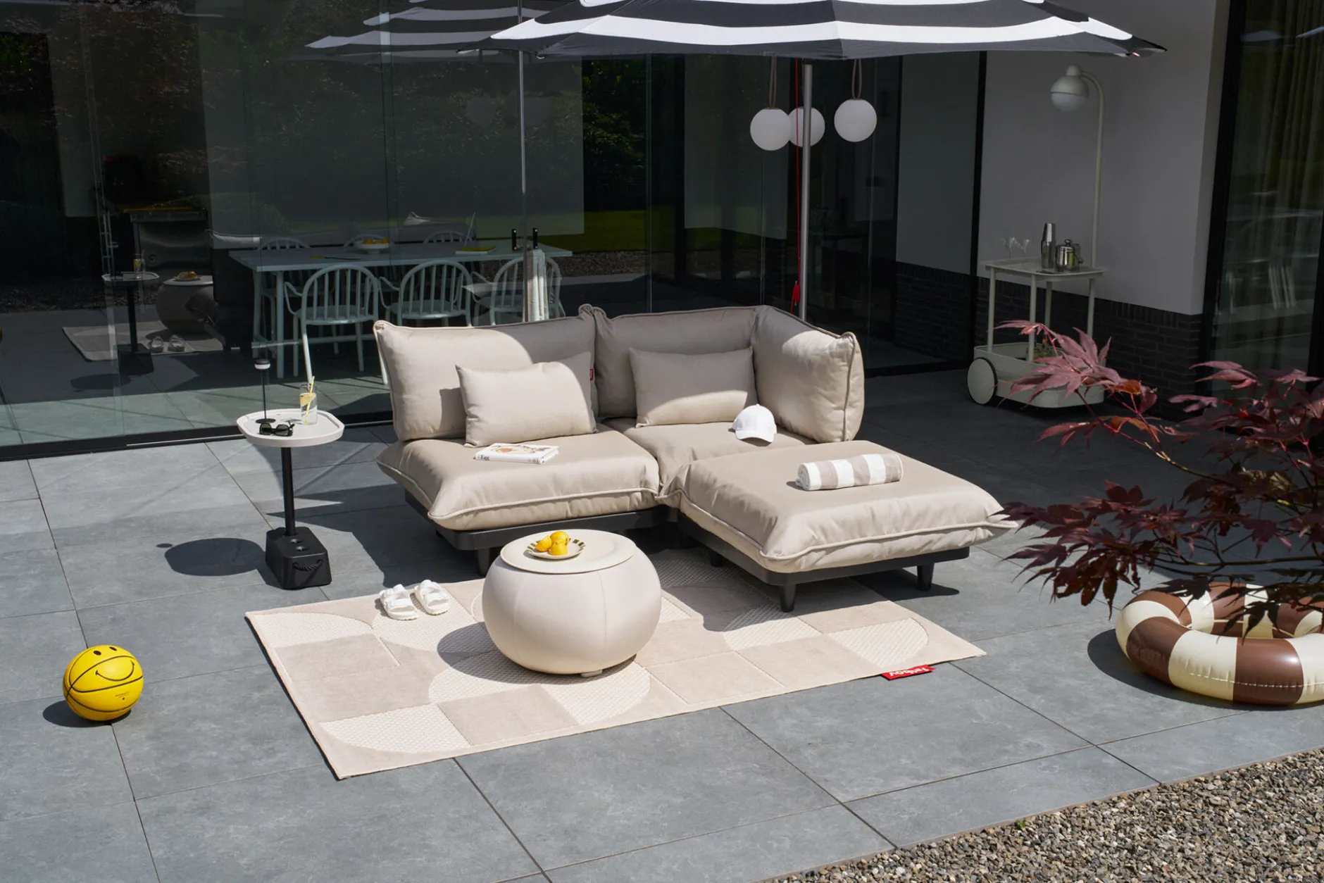 Paletti Set Medium Royal + Table Modulares Outdoor-Loungeset, 190x190x90 cm
