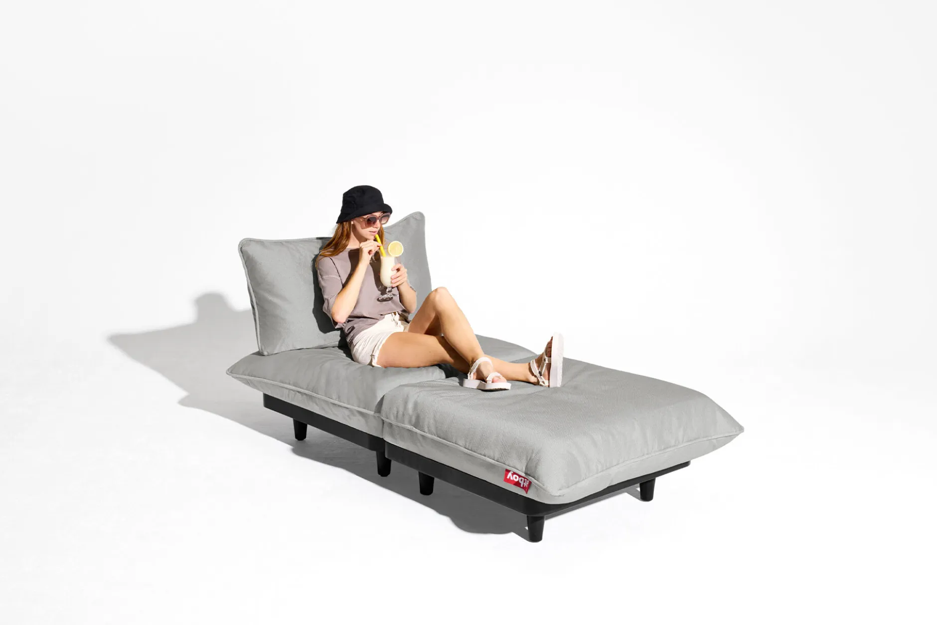 Paletti Set Medium Royal + Table Modulares Outdoor-Loungeset, 190x190x90 cm